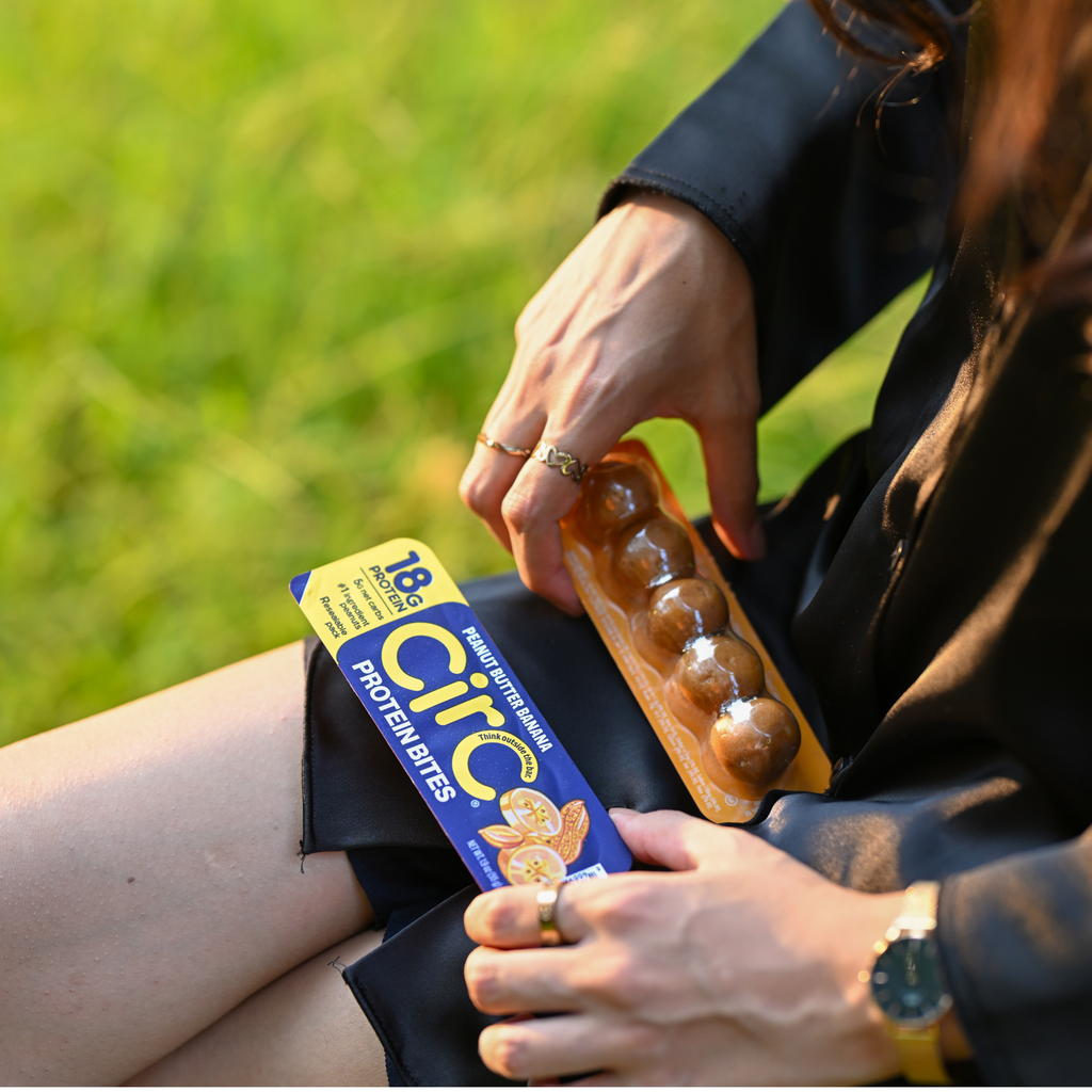 Peanut Butter Banana Protein Bites (18G)